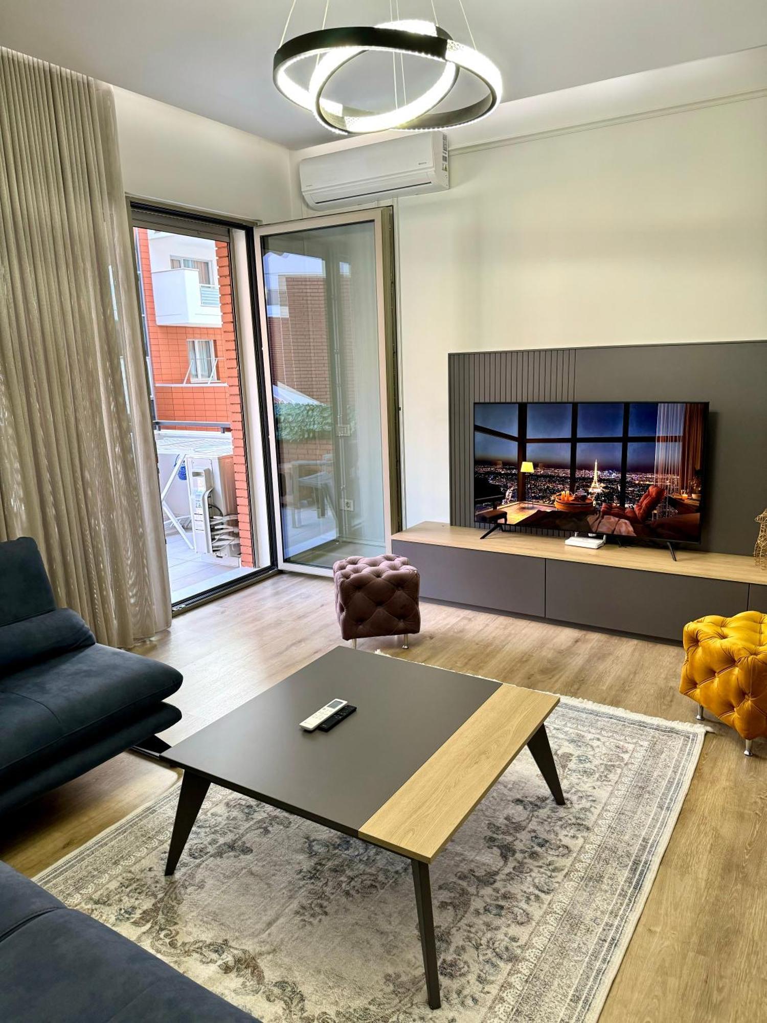 Denis Luxury Delijorgji Apartment *